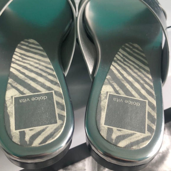 Sandals flats metallic Dolce Vita “Karlo” sandals slides 6 NIB - Picture 6 of 9